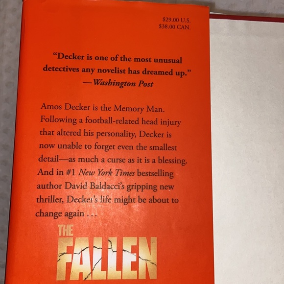 THE FALLEN by David Baldacci Hardback Book w/Dust Jacket - Picture 3 of 8